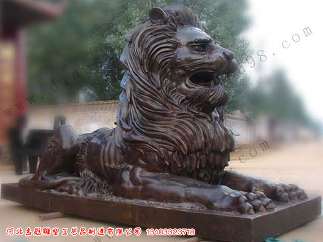 大型狮子雕塑