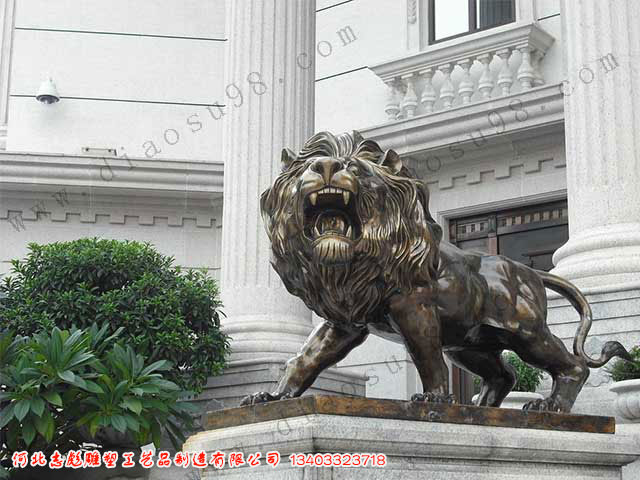 大型铜狮子