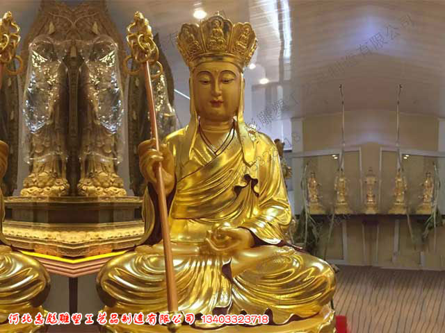 镏金地藏王雕塑