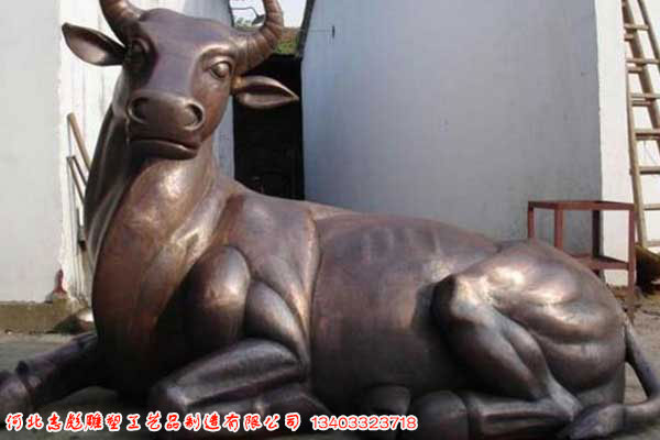 铸铜铜牛雕塑