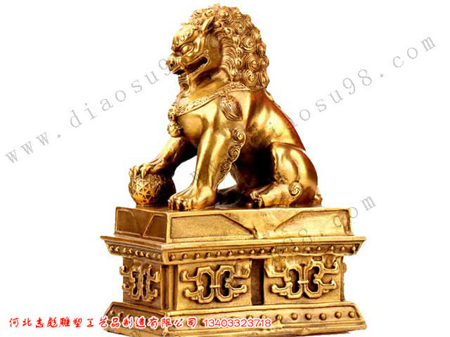 故宫铜门狮雕塑