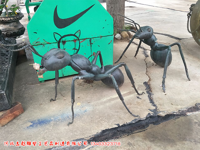 蚂蚁森林雕塑